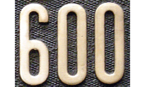 600