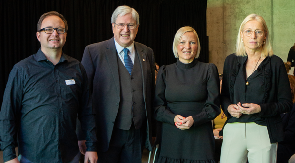 Prof. Dr. Jörg Steinbach, Brandenburgs Minister für Wirtschaft, Arbeit und Energie, zu Gast beim „Politischen Morgen“